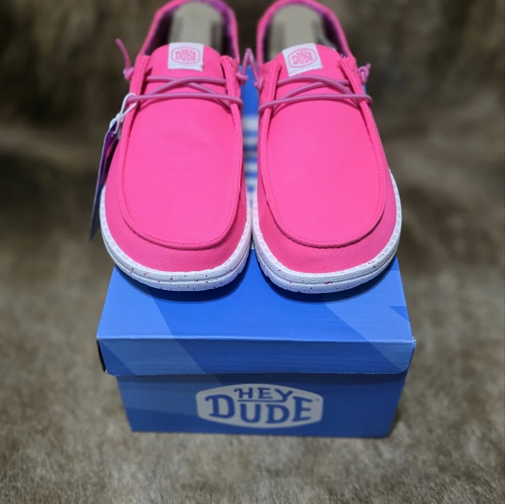 Youth Size 6 (women's size 8) Hey Dudes in Hot Pink! - Picture 4 of 5